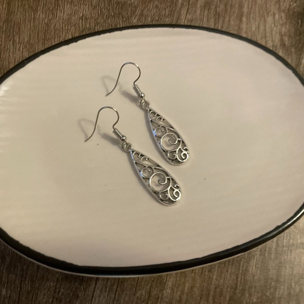 Bohemian Droplets